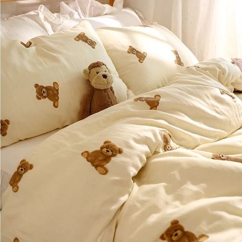 ABeautySense - Etsy Curaçao White Bear Duvet Blanket, Heart Bedding Set Aesthetic, Teddy Bear Bed Sheets, Teddy Bear Bedroom Aesthetic, Teddy Bear Bedroom Ideas, Soft Korean Aesthetic Room, Bear Bedroom Ideas, Teddy Bear Room Decor, Teddy Bear Bedding