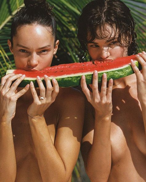 Cameron Hammond (@cameron_hammond) • Instagram photos and videos Luma Grothe, Summer Film, Cameron Hammond, Broken Screen Wallpaper, Fruit Photography, Figure Photography, Outdoor Photoshoot, Summer Inspo, Art Beach