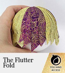 Fold Reference, Folded Ornaments, Christmas Tree Decorations Diy Ornaments, Christmas Ornaments Homemade Kids, Diy Quilted Christmas Ornaments, Sew Ornaments, Quilted Fabric Ornaments, Sewn Christmas Ornaments, Fabric Ornament