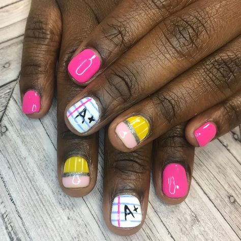 Back To School Kid Nails, Back To School Nails For Little Kids, Cute Simple Back To School Nails Designs, Nails For Teachers Back To School, Back To School Kids Nails, Teacher Nails Short, Back To School Gel Nails Ideas, Back School Nails, Kids Back To School Nails