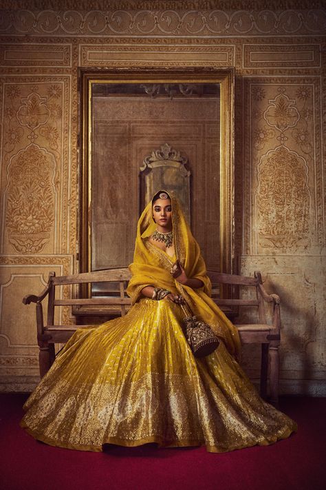 Campaign for Jigar Mali Jigar Mali Lehenga, Mustard Lehnga Outfit, Mustard Lehenga Bridal, Mustard Bridal Lehenga, Bridal Lehenga Inspiration, Banarsi Bridal Saree, Banarsi Bridal Lehenga, Banarsi Lehnga Designs, Banarasi Outfits