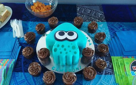 Splatoon Birthday Cake, Splatoon Cake Ideas, Splatoon Themed Birthday Party, Splatoon Cake, Splatoon Food, Splatoon Party Decorations, Splatoon Birthday, Splatoon Birthday Party Ideas, Mem Cakes Splatoon