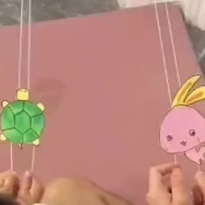 Handmade Crafts on Instagram: "With a piece of card paper and two ropes, you can have a turtle and rabbit race game. It's fun and practical! Have you learned? #manualdiy #handmade" Turtle Games For Kids, Rabbit And Turtle, Rabbit And Tortoise, Turtle Activities, Turtle Games, Rabbit Crafts, Kid Games, A Turtle, Racing Games