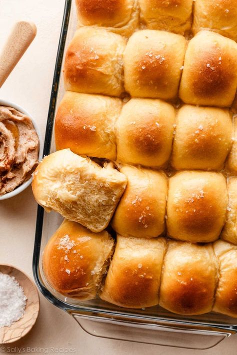 Rolls For Dinner, Vegetarian Pumpkin Chili, Potato Dinner Rolls, Sweet Potato Rolls, Sweet Potato Dinner, Potato Rolls, Potato Dinner, Sally's Baking, Potato Roll