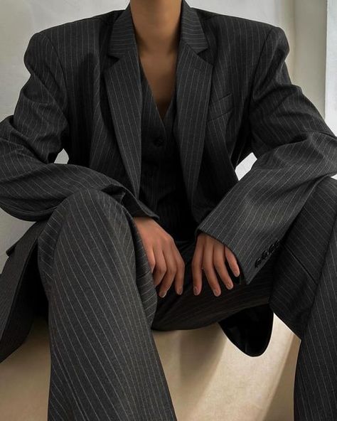 M O D U S on Instagram: "Stripe detail three piece setup🦋" Woman Pinstripe Suit, Stripe Suit Woman, Baggy Business Casual, Pinstripe Aesthetic, Cool Suits Women, Woman Suit Aesthetic, Pin Stripe Blazer Outfit, Striped Suit Women, Fitted Blazer Outfit