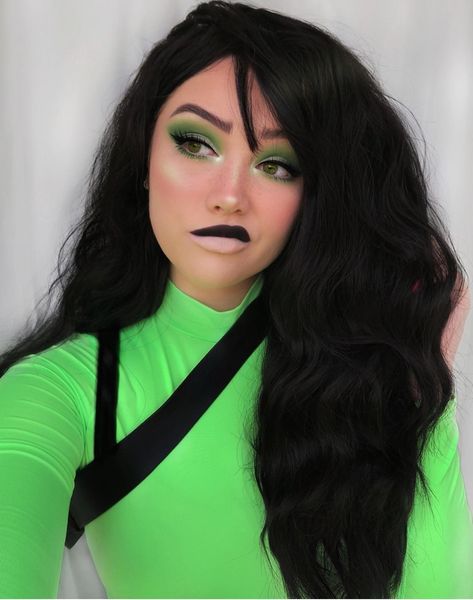 Neon Green Outfit, Halloween Make-up Looks, Halloweenský Makeup, Clever Halloween, Cute Halloween Makeup, Halloween Coustumes, Stile Hijab, Halloween Makeup Inspiration, Trendy Halloween Costumes