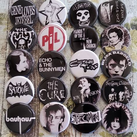 Band Pins, Echo And The Bunnymen, Goth Bands, Goth Music, Punk Patches, Punk Pins, 80s Theme, Arte Punk, Battle Jacket