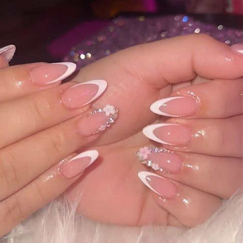 Christmas Nails Design, White Almond Nails, Pink Press On Nails, Nails Press Ons, Nails Short Almond, Mode Rose, Nails Kit, French Pink, Girly Acrylic