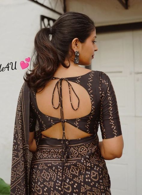 Blouse Backless, Trending Blouse, Latest Blouse Neck Designs, Blouse Back Neck Design, Back Neck Design, Lace Blouse Design, Blouse Back Neck, Blouse Designs Catalogue, Latest Blouse Designs Pattern