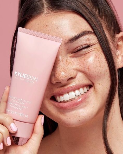 Clean Skin Makeup, Kylie Skin, Skincare Products Photography, Great Makeup, Clean Vegan, Products Photography, All Smiles, Clean Skin, Product Photography