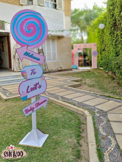 candy land baby shower decoration welcome board Candy Land Theme Baby Shower Ideas, Candy Land Table Decorations, Candy Baby Shower Theme, Candy Land Baby Shower Theme, Candyland Baby Shower Theme, Candy Land Theme Decorations, Wonderland Classroom, Gender Reveal Candy, Candy Rush