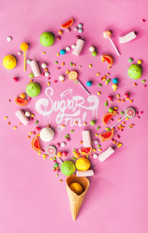 Candy Photography, Classroom Halloween, Pastel Cupcakes, 달력 디자인, Candy Labels, Gummy Worms, Sweets Candy, Candy Art, Photo Food