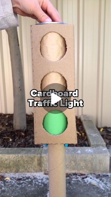 Traffic Light Activity For Kids, Makedo Cardboard Projects, Traffic Light Crafts For Kids, Diy Traffic Light, Diy Cardboard Toys, Cardboard Crafts Kids, Cardboard Creations, Transportation Activities, Cardboard Rolls