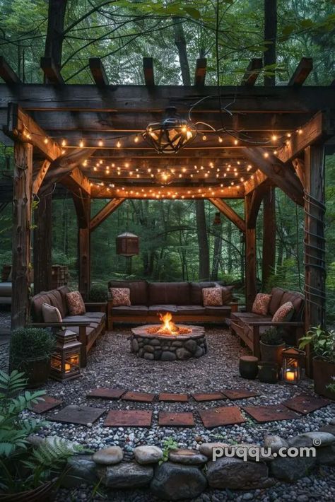 Outdoor Fire Pit Area, Fire Pit Landscaping, Cozy Backyard, Fire Pit Area, Fire Pit Designs, Casa Exterior, Backyard Fire, Outdoor Decor Backyard, Fire Pit Backyard