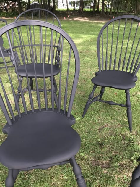 Dining Chairs In Living Room, Black Chalk Paint Dining Chairs, Painting Spindle Chairs, Spray Painting Dining Room Chairs, Painted Black Dining Chairs, Painting Oak Chairs Black, Modern Farmhouse Kitchen Table And Chairs, Spray Paint Dining Chairs, Painting Dining Room Chairs Black