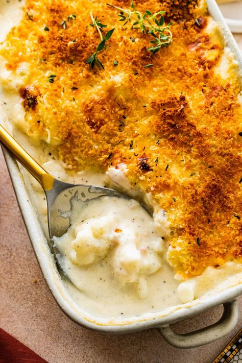 Creamy Cheesy Cauliflower Casserole Recipe - CucinaByElena Cheesy Cauliflower Casserole, Spinach And Ricotta Lasagna, High Protein Diet Recipes, Cheesy Cauliflower Bake, Cauliflower Rice Casserole, Breadcrumb Topping, Cauliflower Casserole Recipes, Casserole Side Dishes, Au Gratin Recipes