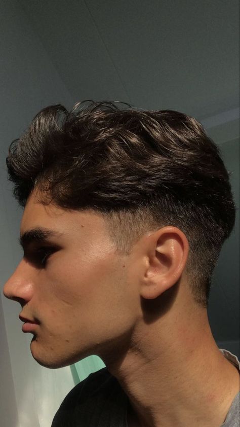 Boys Haircuts Long Hair, Best Fade Haircuts, Boy Haircuts Long, Low Fade Haircut, Men Haircut Curly Hair, Taper Fade Haircut, Mens Hairstyles Thick Hair, Wavy Hair Men, Haircut Men