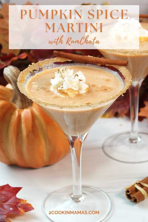 Martini With Rumchata, Pumpkin Martini Recipe, Pumpkin Pie Martini Recipe, Pumpkin Spice Martini, Pumpkin Spice Cocktail, Caramel Apple Martini, Pumpkin Martini, Rumchata Recipes, Pumpkin Pie Martini