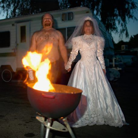 These stark but vibrant photos of a Sonoma Valley trailer park show the community of some of America’s outcasts. Awkward Wedding Photos, Funny Wedding Pictures, Awkward Photos, Awkward Family Photos, Funny Wedding Photos, Photographs Ideas, My Funny Valentine, Trailer Park, Photo Series