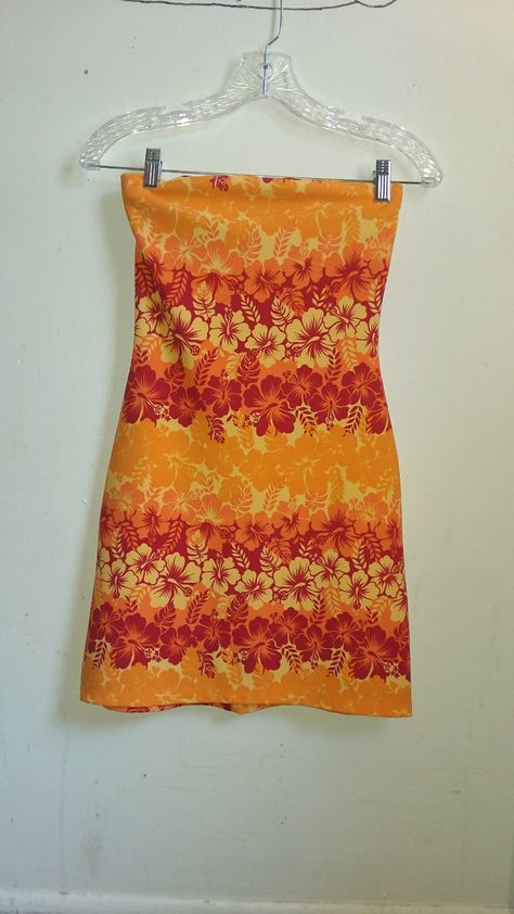 Aesthetic funky groovy trendy summer Hawaiian Dress Aesthetic, Orange Clothing Aesthetic, Hawaiian Clothes, Hibiscus Clothes, Hibiscus Dress, Hibiscus Outfit, Hawaiian Aesthetic Outfit, Tropical Core Outfit, Hawaiian Outfits