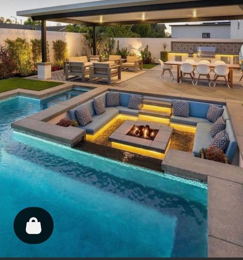 Aesthetic Home Kitchen, Luxury Pools Backyard, Dream Backyard Pool, Pools Backyard Inground, Modern Backyard Landscaping, Luxury Pools, Backyard Pool Landscaping, Pools Backyard, Dream Pools