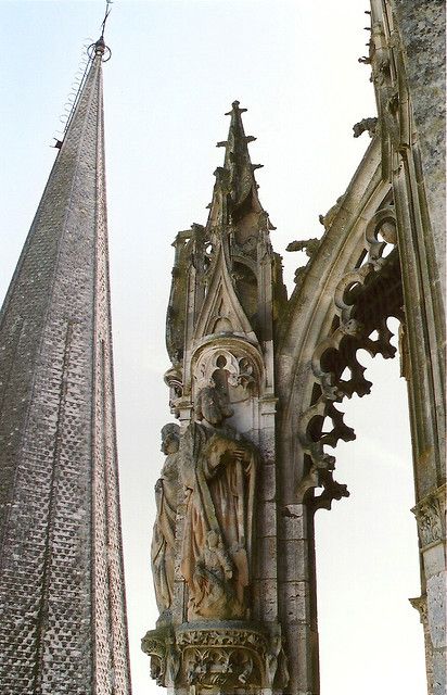 Chartes Cathedral- Best church Chartes Cathedral, Chartres Cathedral, Flying Buttress, Architecture Gothic, Architecture Baroque, Architecture Antique, French Gothic, Romanesque Architecture, Gothic Cathedrals