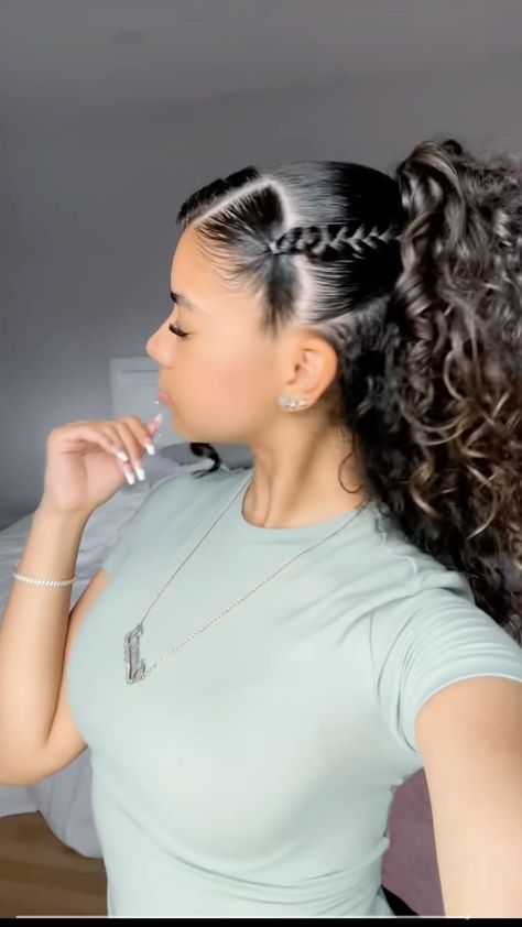 Curly Hairstyles In Ponytail, How To Style 4b Hair, Curly Hairstyles Slicked Front Pieces, Cute School Hairstyles Curly Hair, Hairstyles For Thick Curly Hair Medium, Cute Curly Hairstyles Down, Updo Curly Hairstyles Natural Curls, Curly Hair Cheer Hairstyles, Hair Styles With Small Rubber Bands