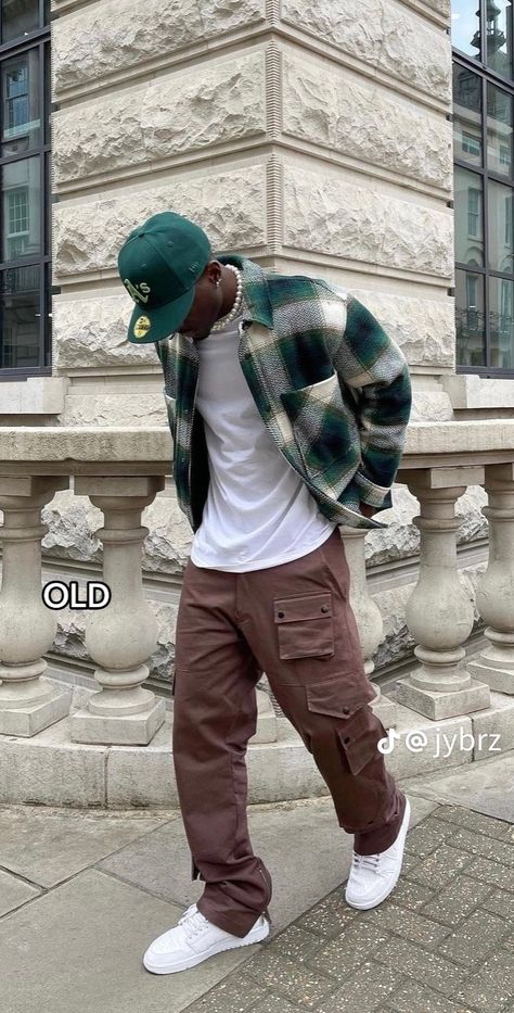 Different Styles Mens Fashion, Green Fleece Jacket Outfit Men, Semi Formal Casual Outfits Men, Cargo Styles Men, Casual Black Guy Outfits, Streetwear Fashion Men Photography, Black Guys Outfits Aesthetic, Casual Out To Eat Outfit, Men’s Street Clothes