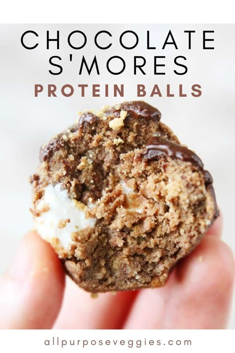 Yogurt Protein Bars, Almond Butter Protein Balls, Protein Hacks, Energy Balls No Bake, Tournament Food, Healthy Cravings, Quick Sweets, Good Snacks, Protein Balls Recipes