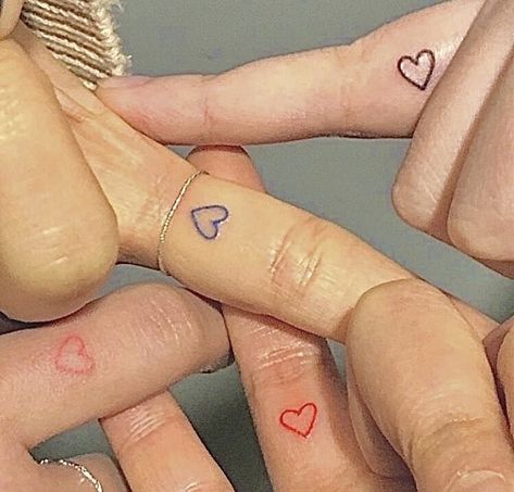 Group Tattoos, Tattoo Placements, Inspiration Tattoos, Bff Tattoos, Friendship Tattoos, Cute Tiny Tattoos, Poke Tattoo, Discreet Tattoos, Best Friend Tattoos