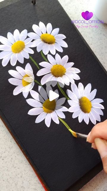 Swati Pandey | OneStroke Flower painting on Instagram: "Graceful Daisies in One Stroke: Where simplicity meets beauty on canvas. ❤️
.
.
.
.
.
.
#painting #acrylicpainting #flowerpainting #floral #onestroke #artwork #viralreels #artvideos #trendingreels #aesthetic #ａｅｓｔｈｅｔｉｃ #wocol_official" Painting Daisies Acrylic Tutorial, 4d Painting On Canvas, Art For Competition, Daisy Art Painting, Flower Painting Ideas On Canvas, Daisy Flower Painting, Daisy Flower Drawing, Floral Canvas Painting, Daisies Painting