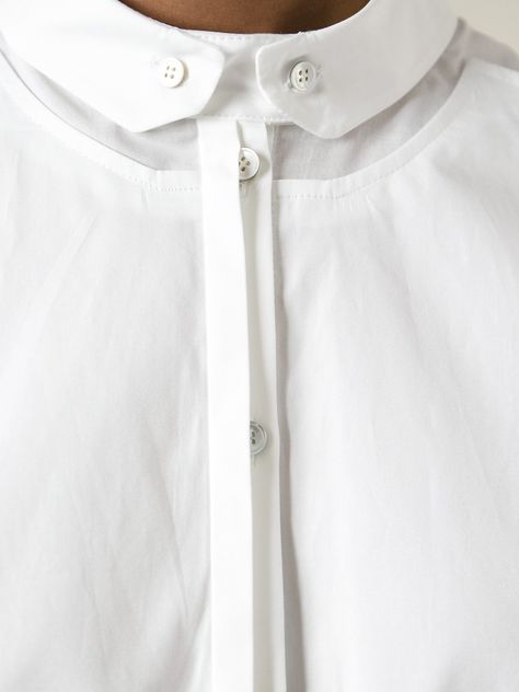 O'2nd sleeveless cropped shirt Shirt Placket, Detail Couture, Shirt Detail, Cropped Shirt, Clothing Details, Designer Shirts, Mode Inspo, Men Shirt Style, Collar Designs