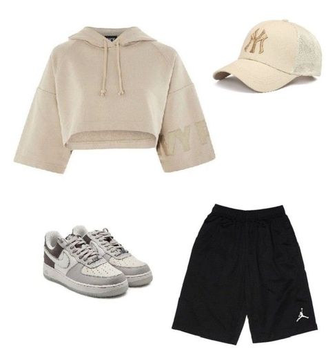 Dance practice outfit idea made by Hon4yx Practice Clothes Kpop, Btbt Dance Outfit, Dance Practice Outfits Shifting, Hip Hop Dance Practice Outfits, Lyrical Dance Practice Outfits, Cute Practice Outfits, Outfit Inspo For Dance Practice, Kpop Dr Practice Outfits, Dance Rehearsal Outfit Kpop