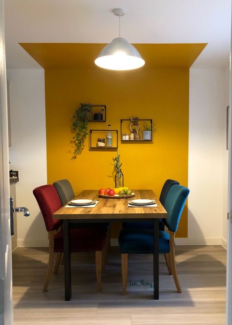 Wall In Kitchen, Yellow Accent Walls, Mustard Yellow Walls, Yellow Dining Room, Yellow Wall, Pinterest Room Decor, Living Room On A Budget, Yellow Walls, Living Room Ideas