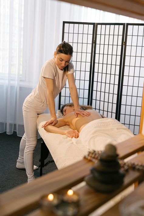 A Massage Therapist Massaging a Client's Back · Free Stock Photo Massage Therapist Humor, Massage Pictures, Relax Spa, Personal Coach, A Massage, Massage Therapist, Prayer Board, Psych, Free Photos