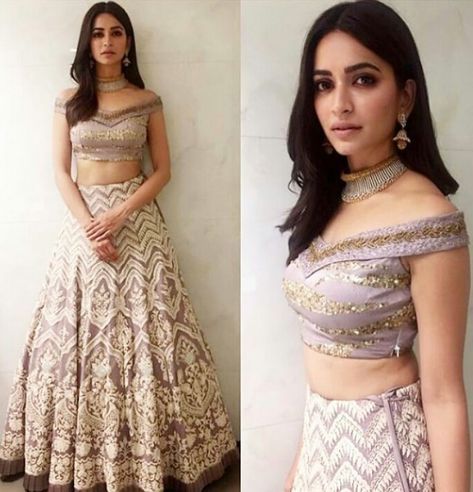 Brocade Blouse Designs, Sleeveless Blouse Designs, Kriti Kharbanda, Pattu Saree Blouse Designs, Wedding Lehenga Designs, Lehenga Designs Simple, Lehenga Blouse Designs, New Blouse Designs, Wedding Blouse Designs