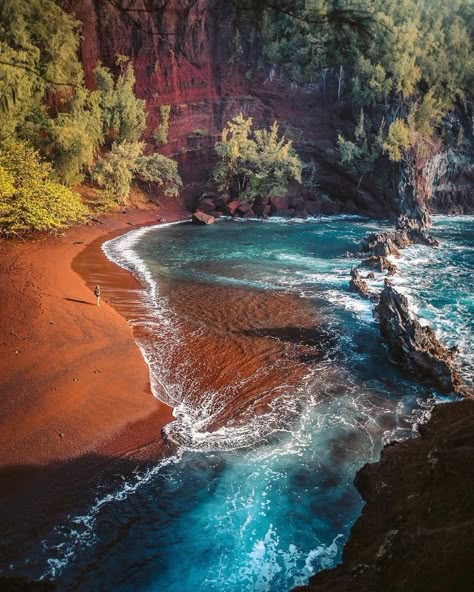 Big Sur Coastline, Red Sand Beach, Hana Maui, Jawaharlal Nehru, Greek City, Red Sand, Dream Honeymoon, Hawaii Maui, Earth Pictures