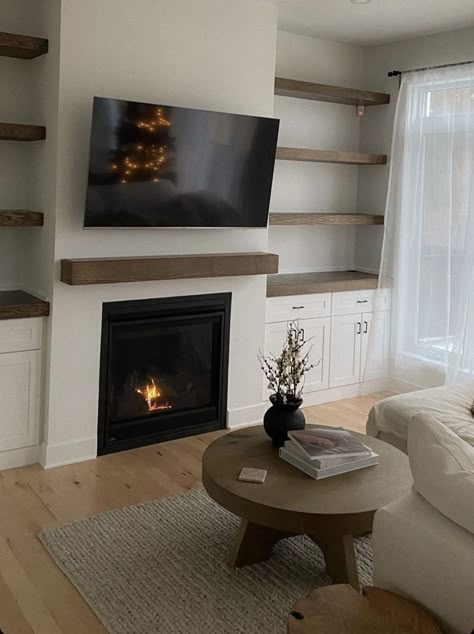 Lounge Room Styling, Tv Mounted, Build A Fireplace, Built In Shelves Living Room, Living Room Built Ins, New House Living Room, Fireplace Built Ins, Small Home Offices, Decor Fireplace