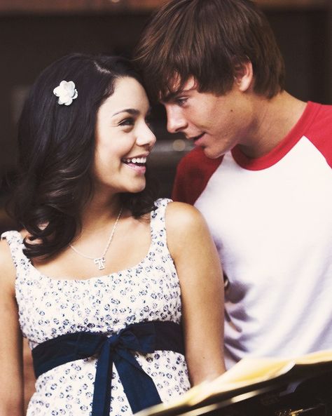 Troy and Gabriella Gabriela Montez, High School Musical Quotes, Zac Efron Vanessa Hudgens, Gabriella Montez, Zac And Vanessa, Troy And Gabriella, Hig School, Zac Efron And Vanessa, Monique Coleman