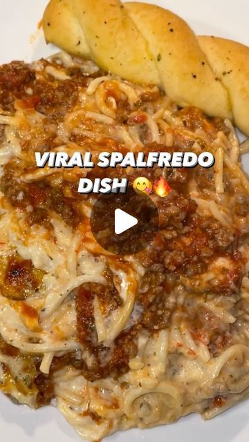 Alfredo Sauce And Spaghetti Sauce Mixed, Spaghetti With Red And White Sauce, Style It With Trix Recipes, Spaghetti Bake With Alfredo Sauce, Raos Alfredo Recipes, Raos Spaghetti, Alfredo Spaghetti Bake, Tik Tok Spaghetti, Alredo Sauce