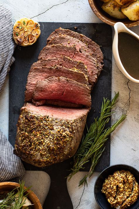 Roast Topside of Beef - Roast Recipes - Feed Your Sole New York Roast Recipe, Strip Roast Recipe, Strip Roast, New York Strip Roast, Topside Beef, Beef Loin, Spaghetti With Ground Beef, Rib Roast Recipe, New York Strip