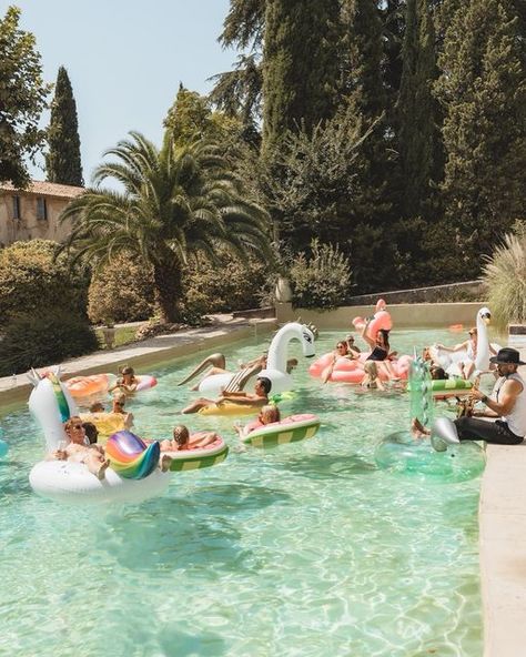 Erica Eriksson 🎀 on Instagram: "First day back at the office and can’t help daydreaming back to this pool party day (despite feeling quite excited to be back) 🍾🦄😍💦🌟 #sundlöfwedding 📸: @ronerphotos . . . . . . . . . . . . . . . . . . #chateauderobernier #wedding #provencewedding #provence #cotignac #cotignacprovence #france #weddingweekend #destinationweddingfrance #destionationwedding #poolparty #pool #poolday #bröllop #bröllopsfest #poolfest #poolfloat #floaters #frankrike #frankrikebröl Champagne Pool Party, Post Wedding Pool Party, Italy Pool Party, Italian Pool Party, Pool Campaign, Sahara Wedding, Wedding Recovery Party, Chic Pool Party, Tuscan Pool