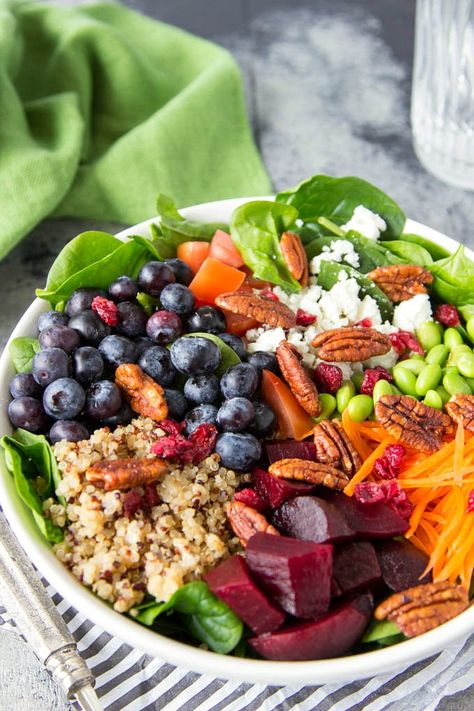 Superfood Bowl, Quinoa Spinach, Colorful Bowls, Superfood Salad, Superfood Recipes, Healthy Bowls, Buddha Bowls, Buddha Bowl, Healthy Kitchen