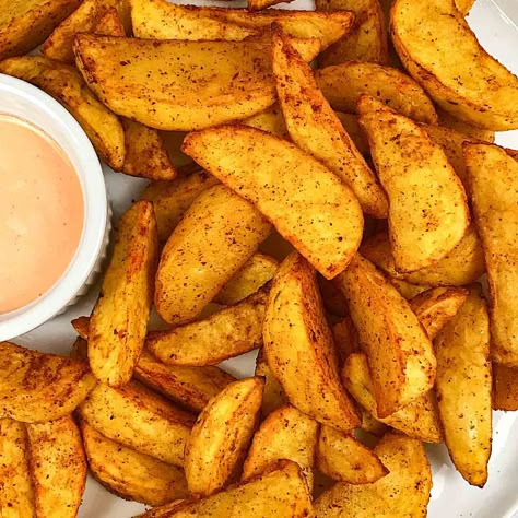 Potato Wedges Air Fryer, Wedges Fries, Wedges Potato, Potatoe Wedges, Potatoes Wedges, Air Fryer Potato Wedges, Wedge Fries, Delicious Air Fryer Recipes, Air Fryer Potato