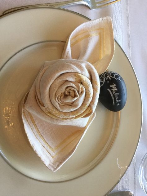 Royal Rose Napkins:Folding Tutorial: 5 Steps (with Pictures) Folding Fabric Napkins, Fabric Napkin Folding, Flower Napkin Fold, Napkin Folding Rose, Wedding Napkin Folding, Napkin Flowers, Diy Napkin Folding, Napkins Folding, Folded Napkins