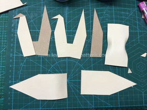 Leather Crane : 11 Steps - Instructables Leather Origami, Crane Pattern, Leather Carving, Origami Crane, Leather Art, Paper Crane, Pattern Sewing, Round Leather, Carving Tools