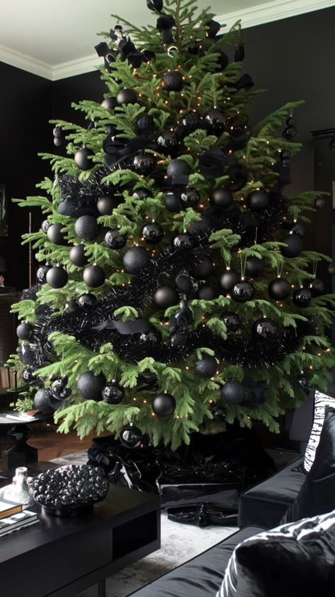 Traditional Christmas Tree With Tinsel, Black Christmas Tree Red Ornaments, Shadow The Hedgehog Christmas, Black Xmas Tree, Festive Living Room, Halloween Fanart, Christmas Goals, Grey Christmas Tree, Black Christmas Decorations