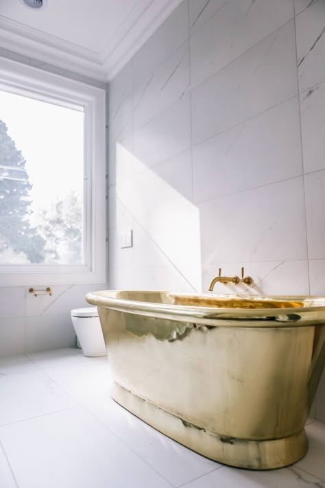 Gold Tub, Statement Bathroom, Country House Bedroom, Brass Home Decor, Australia House, Herringbone Wood Floor, Gold Tile, Gold Bath, Bathroom Hotel