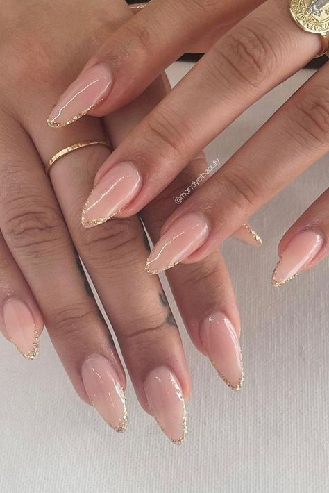 Elegant Goldie French Mani Simple Elegant Nails, Minimalistic Chic, Hand Nail Art, Chic Manicure, Chic Nail Art, Classy Nail Designs, Elegant Nail Designs, Christmas Gel Nails, Formal Nails