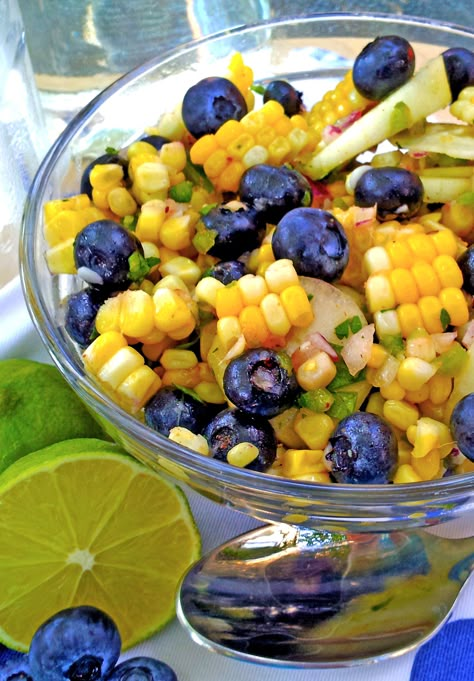 Corn And Blueberry Salad, Blueberry Salad Recipes, Raw Salads, Honey Lime Dressing, Blueberry Salad, Salad Summer, Food Combinations, Desk Dining, Resep Salad